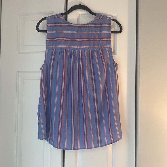 NWOT. Woman’s Express striped tank. Size medium. - Picture 2 of 3